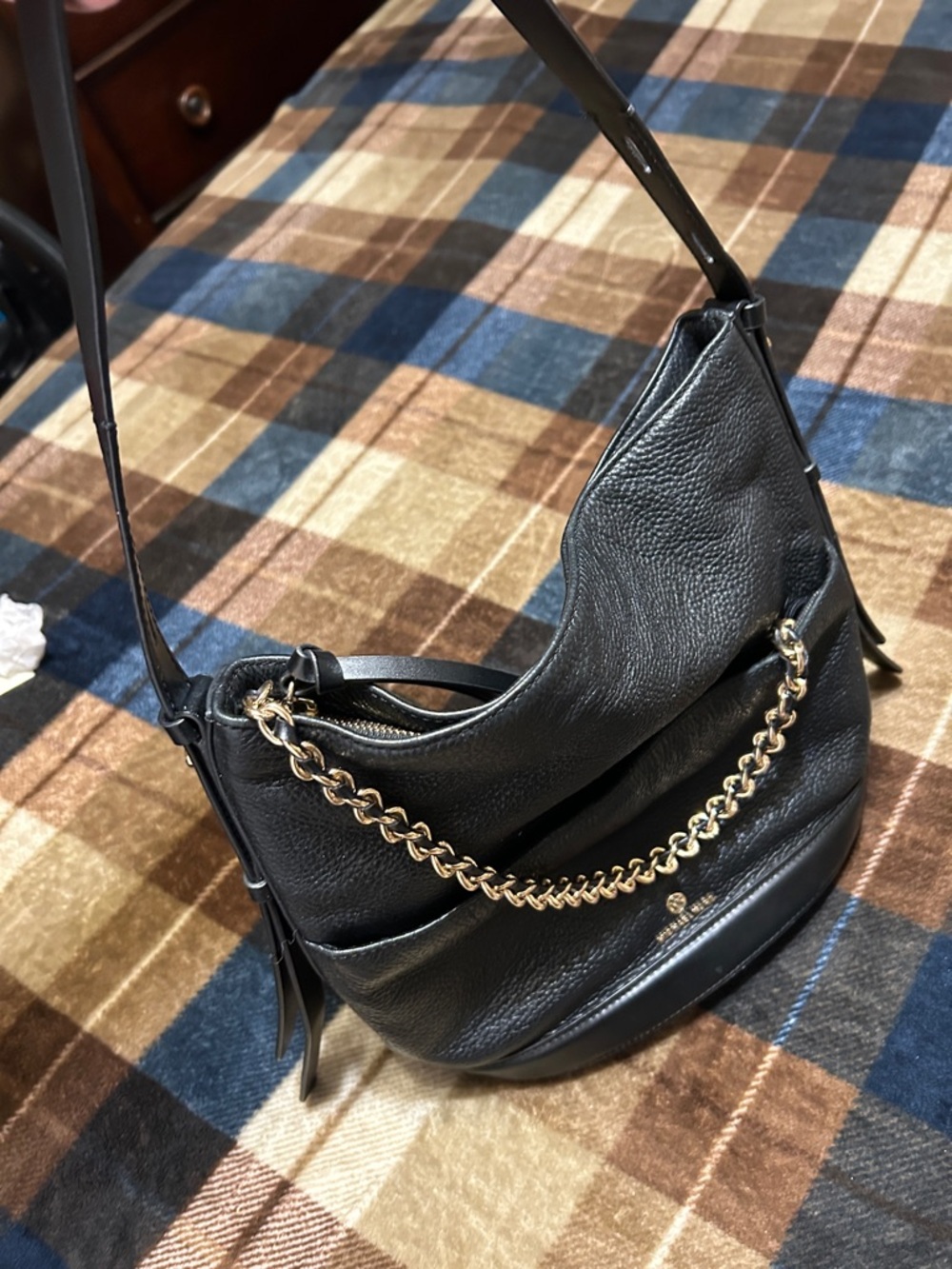 MICHAEL Michael Kors Black Leather Shoulder Bag with Gold Chain